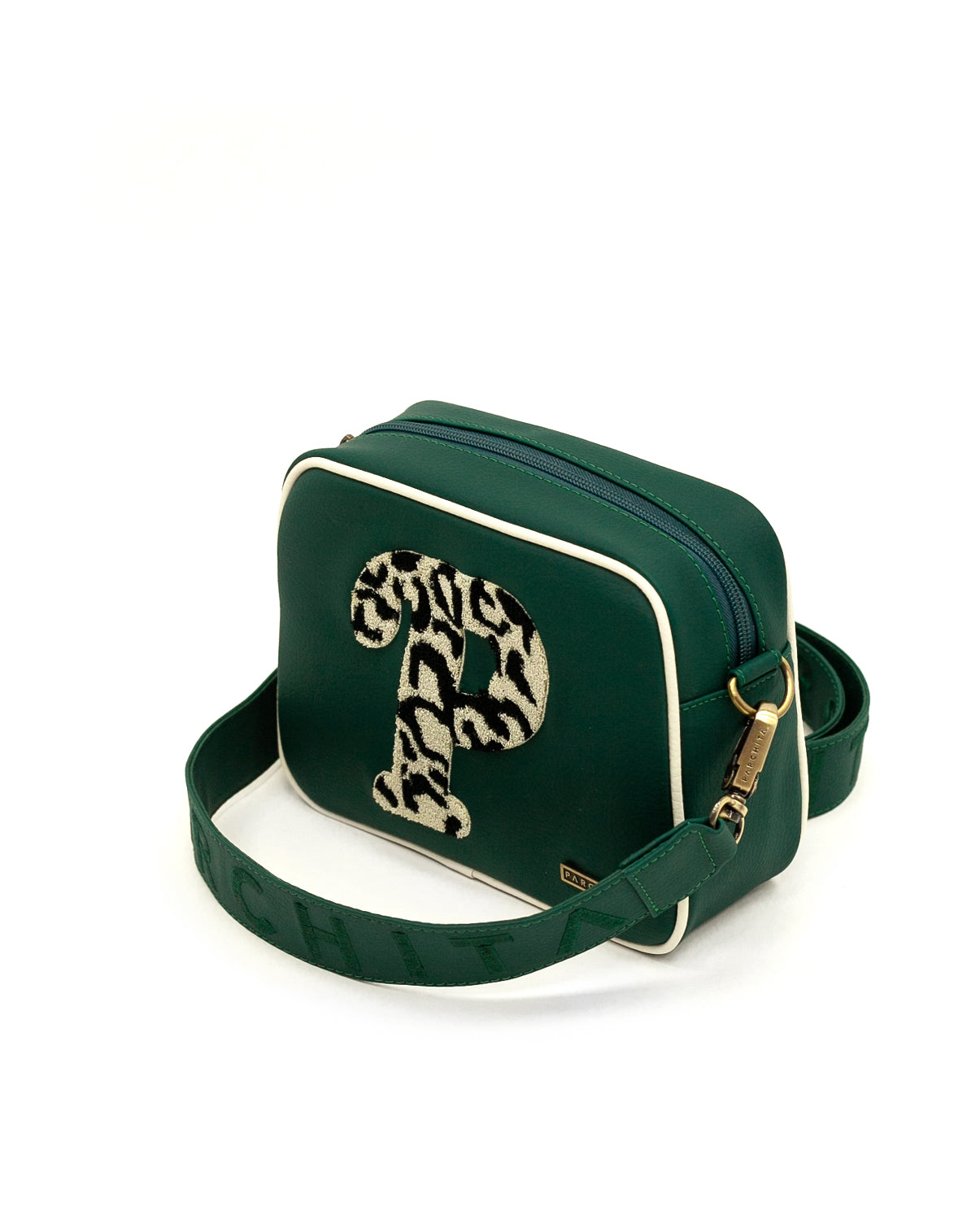 Parchita Adela Green Pradera