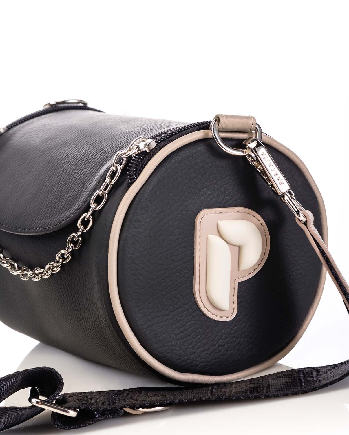 Parchita Ada Black LA FABRICA Collection