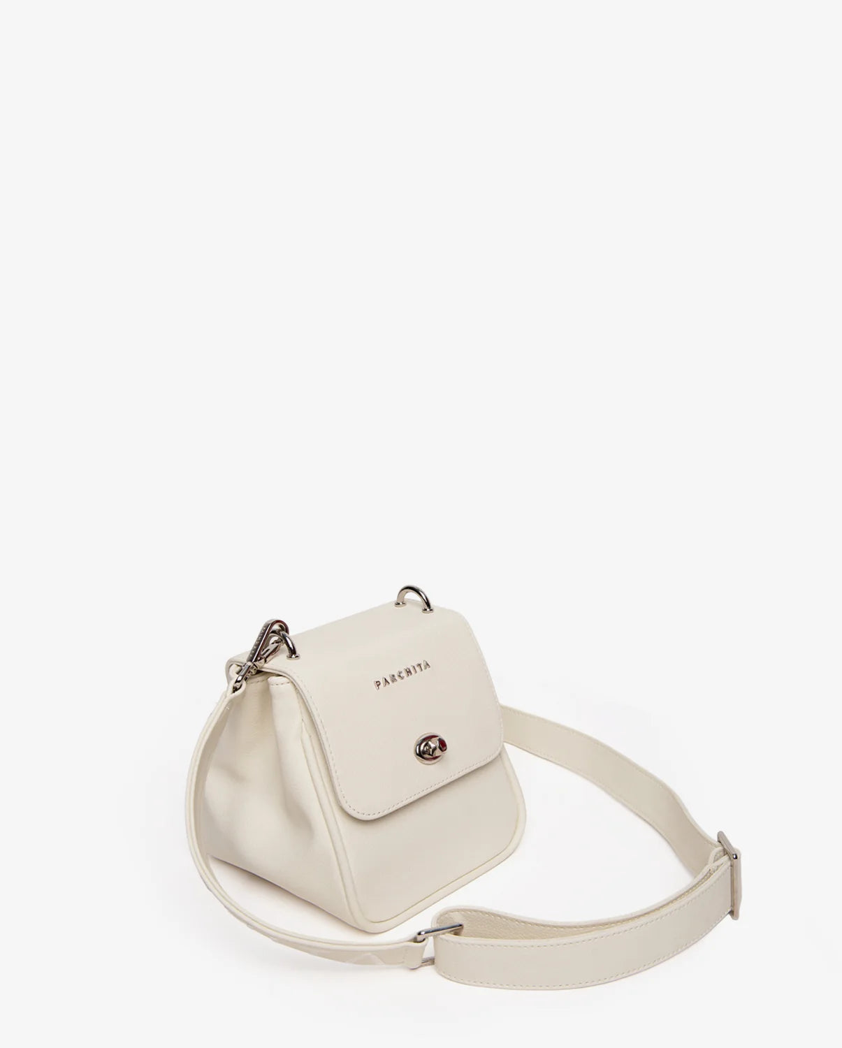 Parchita Barbara Ivory