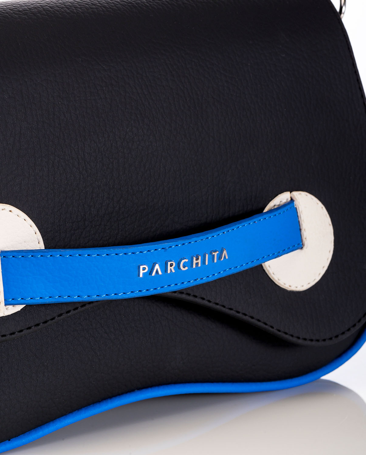 Parchita Petra Black LA FABRICA Collection